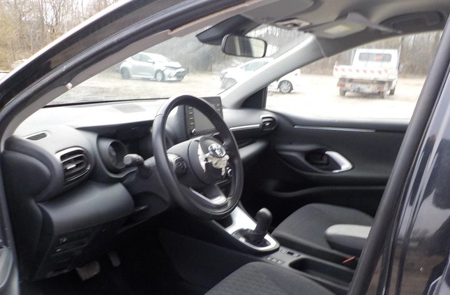 Toyota Yaris cena 30900 przebieg: 19611, rok produkcji 2021 z Mielec małe 407